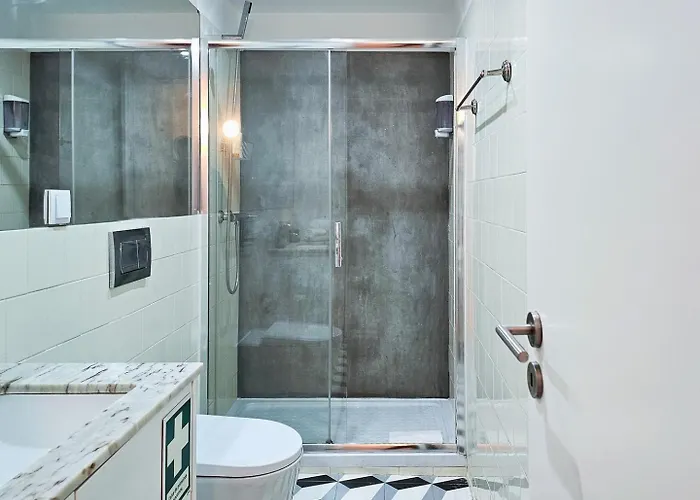 Bright And Cozy Loft In The Center