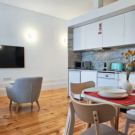 Bright And Cozy Loft In The Center *