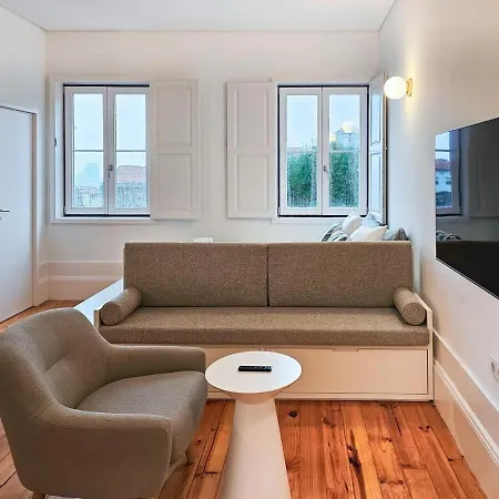 Bright And Cozy Loft In The Center *