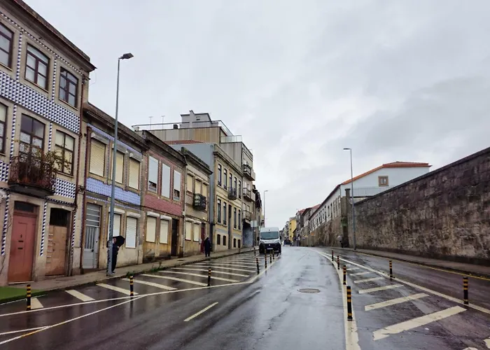 דירה Bright And Cozy Loft In The Center *