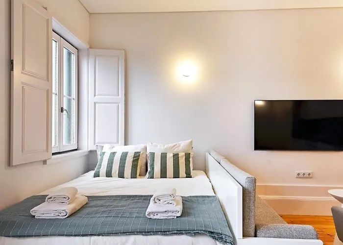 Bright And Cozy Loft In The Center * פורטו