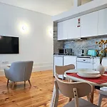 Bright And Cozy Loft In The Center *