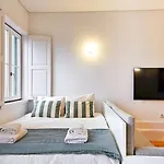 Bright And Cozy Loft In The Center * Порту